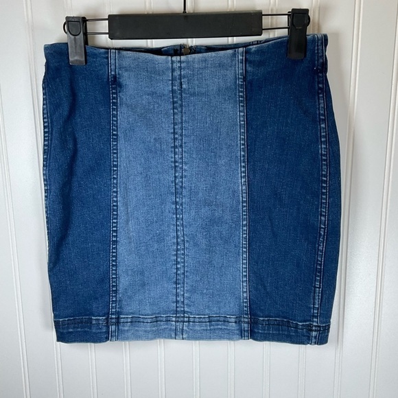 Free People two tone denim mini with back zip - Picture 1 of 3